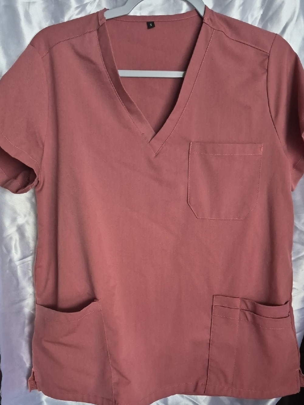 Women's V-Neck Pocket Scrub Top - Rose